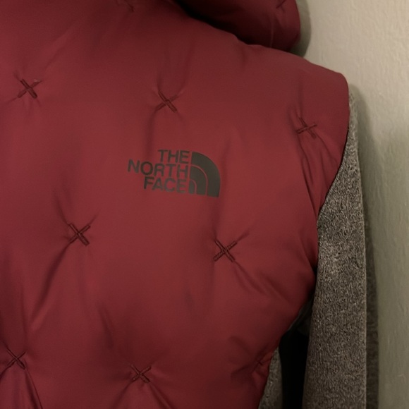 North Face Pullover Jacket - Picture 7 of 8